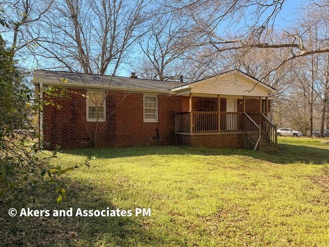 Building Photo - 104 Jackson Rd