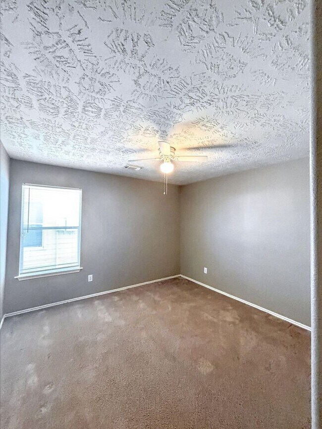 Building Photo - 11319 Moonlight Ridge Dr