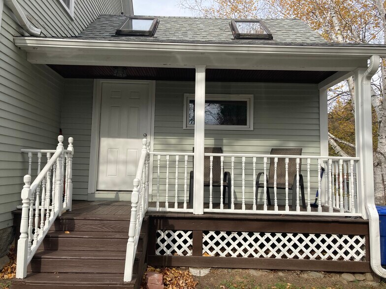 Building Photo - 155 Hill St