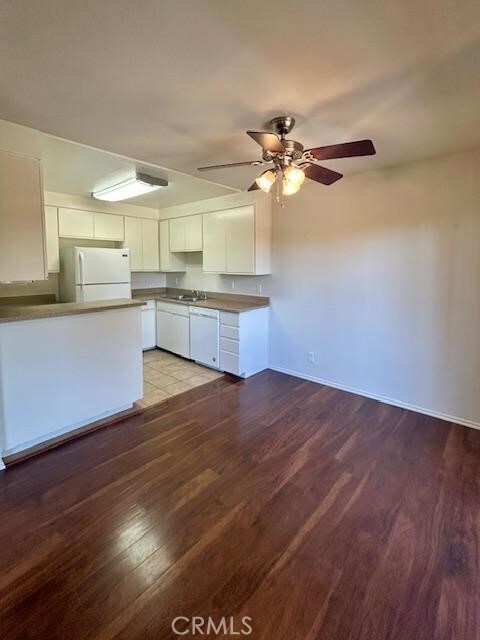 Building Photo - 5821 Sylmar Ave