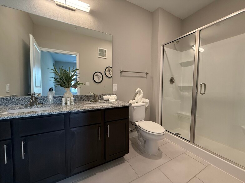 Building Photo - 3144 Gorge Way