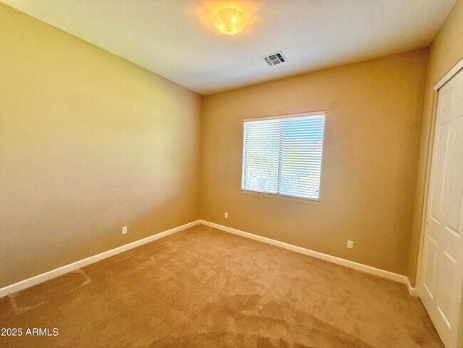 Building Photo - 12816 W Vista Paseo Dr