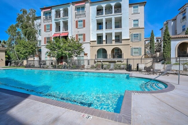 Building Photo - 2BD/2BA Dublin Terraces Condo with Underground Parking, Pool, Fitness Center and More!