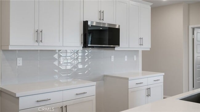 Building Photo - 13925 Mesa View Dr