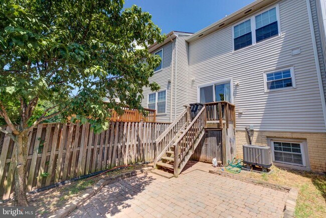Building Photo - 14536 Castleford Ct