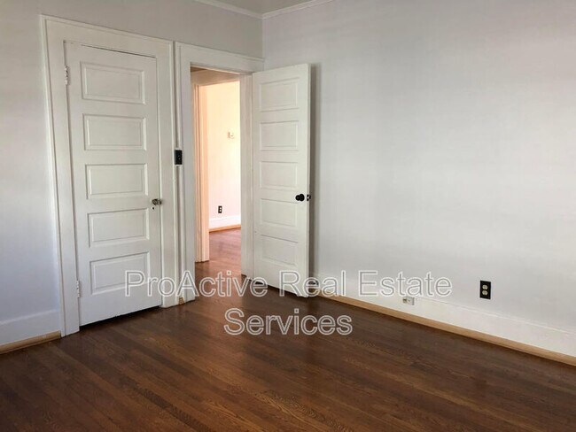 Building Photo - 1623 Lafayette Blvd