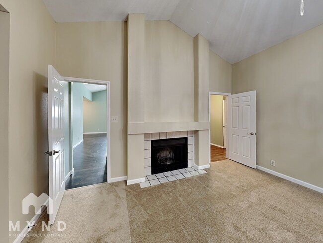 Building Photo - 3403 Shallow Grove