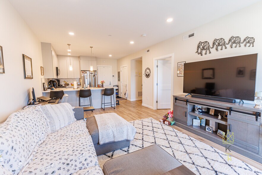 Building Photo - 458 Washington St