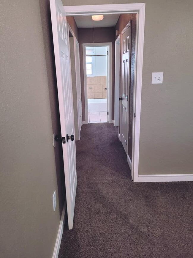 Hall Way - 1210 W Texas Ave
