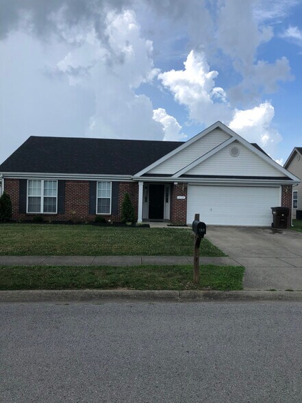 Primary Photo - 713 Amber Hill Dr