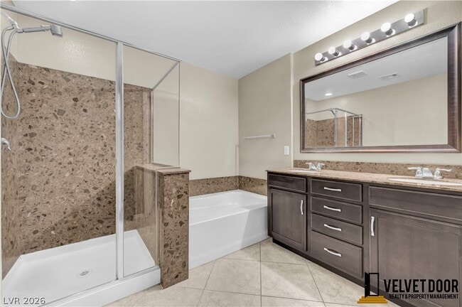 Building Photo - 3013 Camino Sereno Ave