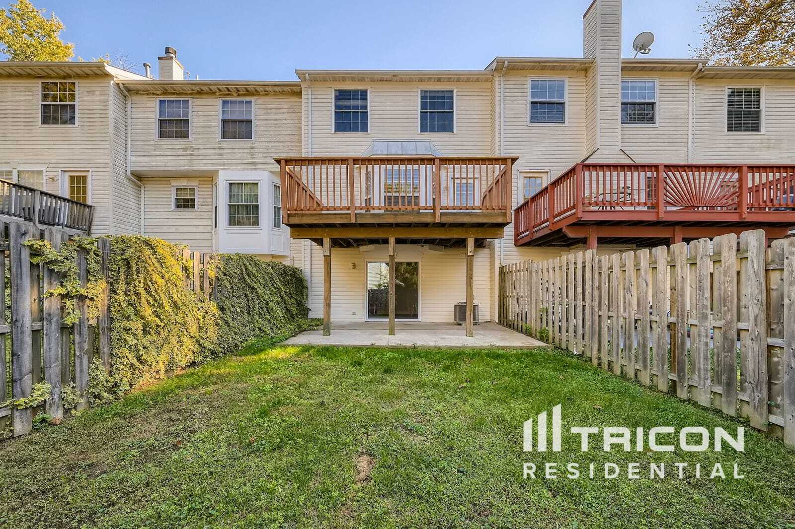 Building Photo - 610 N Branch Ct