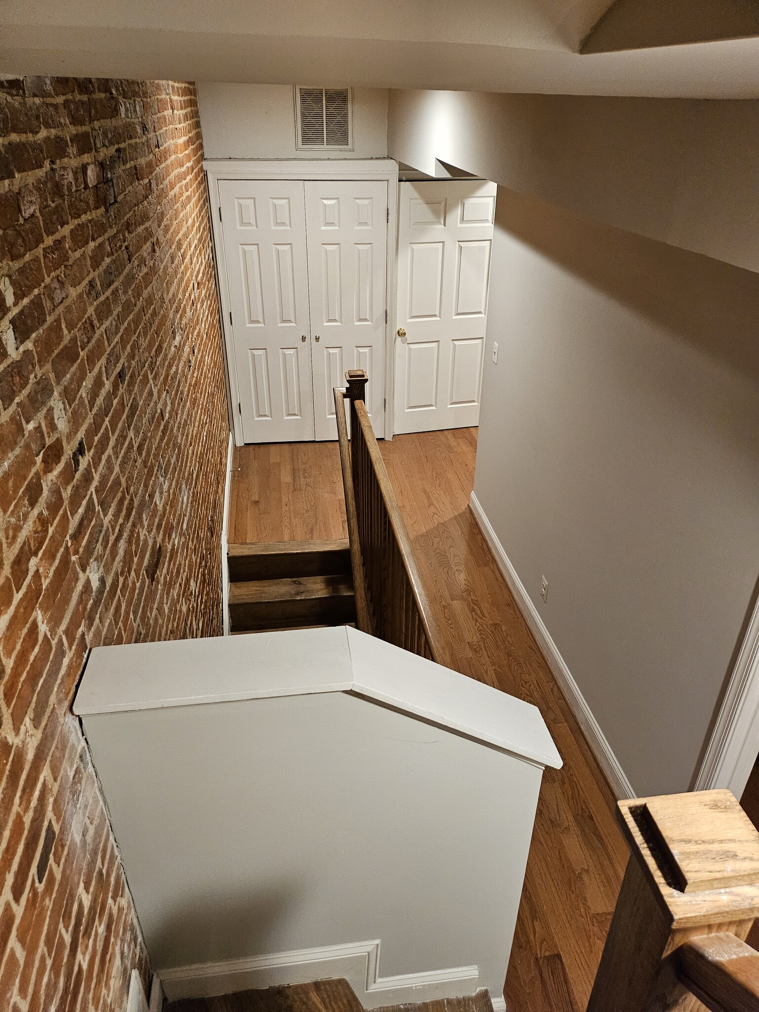 Building Photo - 908 S Hanover St