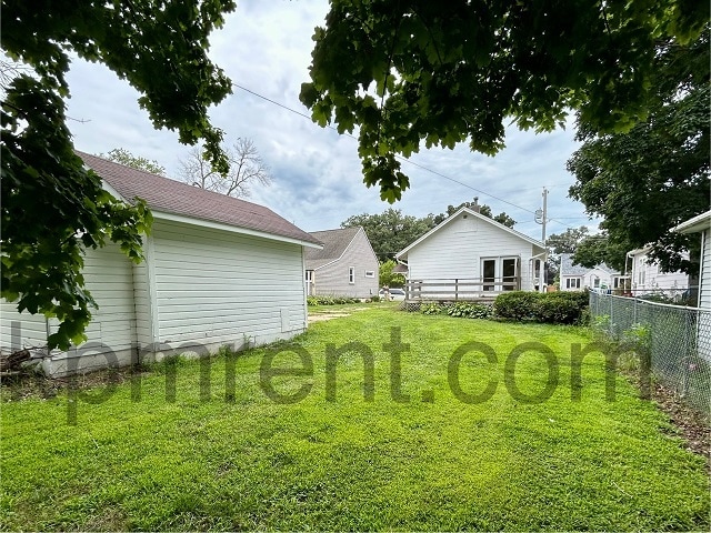 Building Photo - 508 11th Ave SW