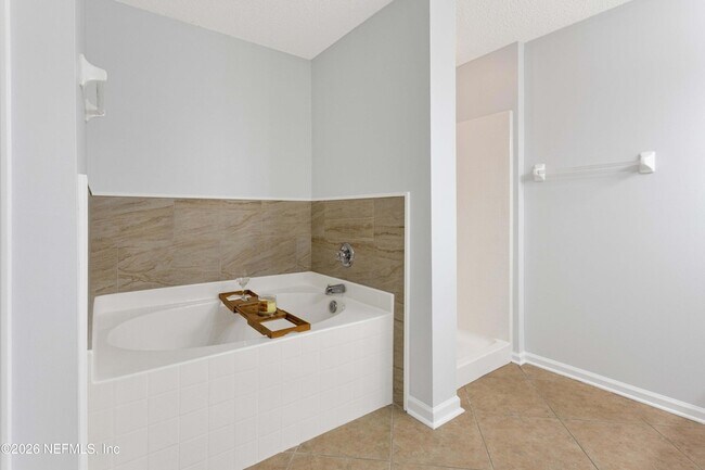 Building Photo - 1410 Runes Ct