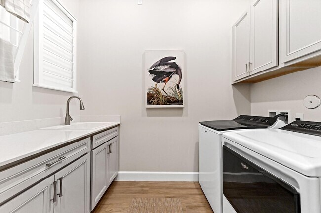 Building Photo - 9891 SW Legacy Dr