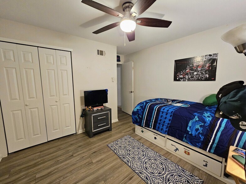 Building Photo - 25 Sweetgum Ln