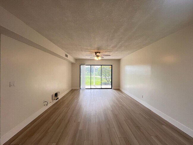 Building Photo - 2061 Keystone Dr