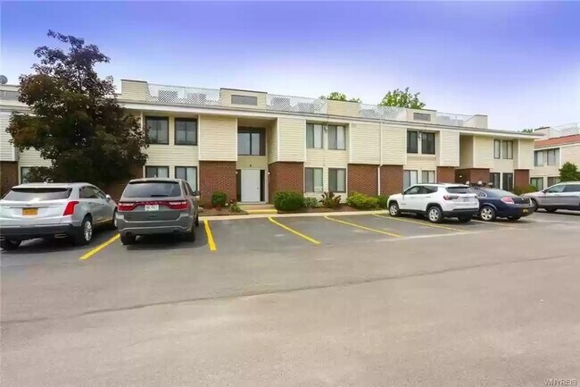 Building Photo - 8 Southcreek Ct
