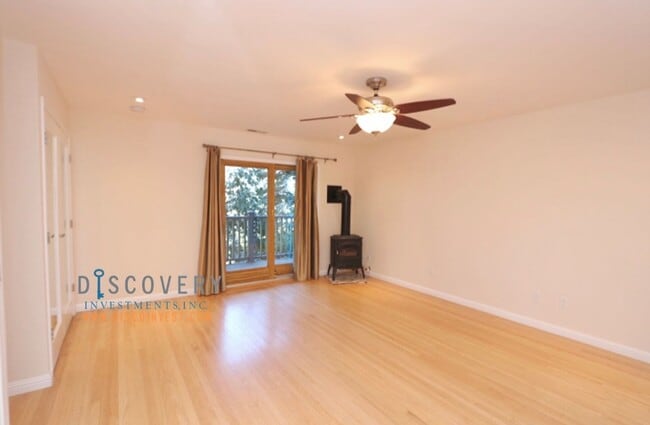 Building Photo - Four Bedroom Montclair Home with Forest Views