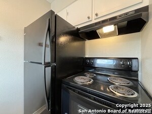 Building Photo - 2802 Lasses Blvd