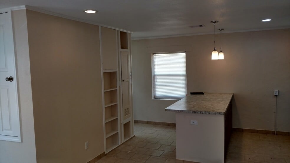 Kitchen include Gas Stove, Refrigerator and Microwave Oven. - 429 W 2nd St