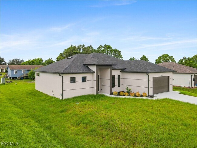 Building Photo - 2809 25th St SW