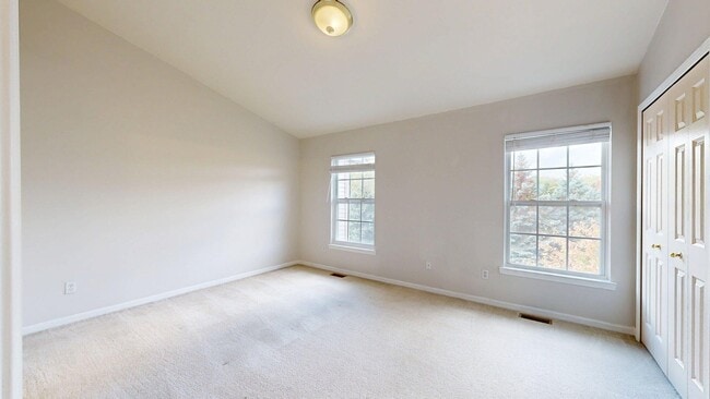 Building Photo - 3073 Promenade Cir