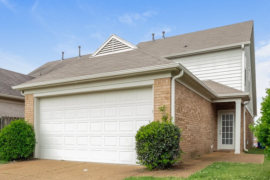Building Photo - 1254 Carlton Ridge Dr