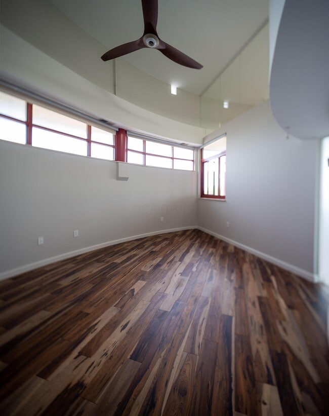 Building Photo - 1300 Northwest Blvd