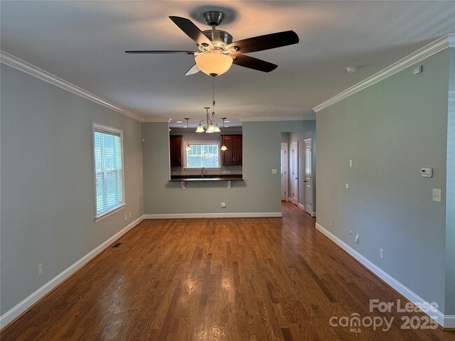 Building Photo - 311 Woodvale Pl