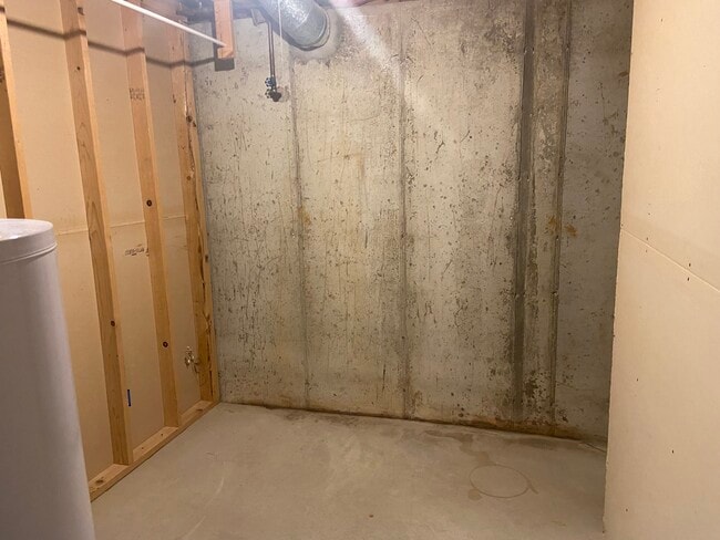 Building Photo - 3216 Meadow Trail Dr
