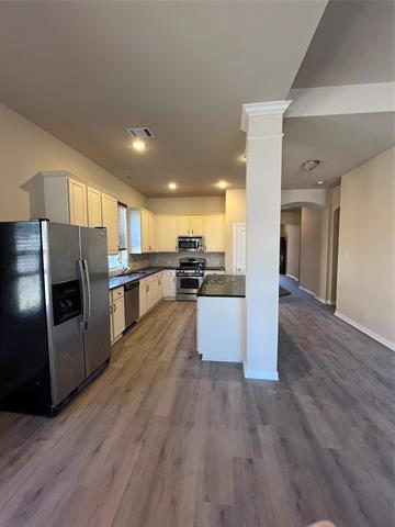 Building Photo - 1409 Toucan Dr