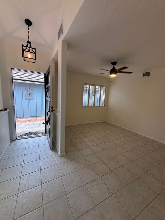 Building Photo - 2 Bedroom 2 Bathroom Condo Living in Great Community Located At West Village Of Singing Hills HOA.