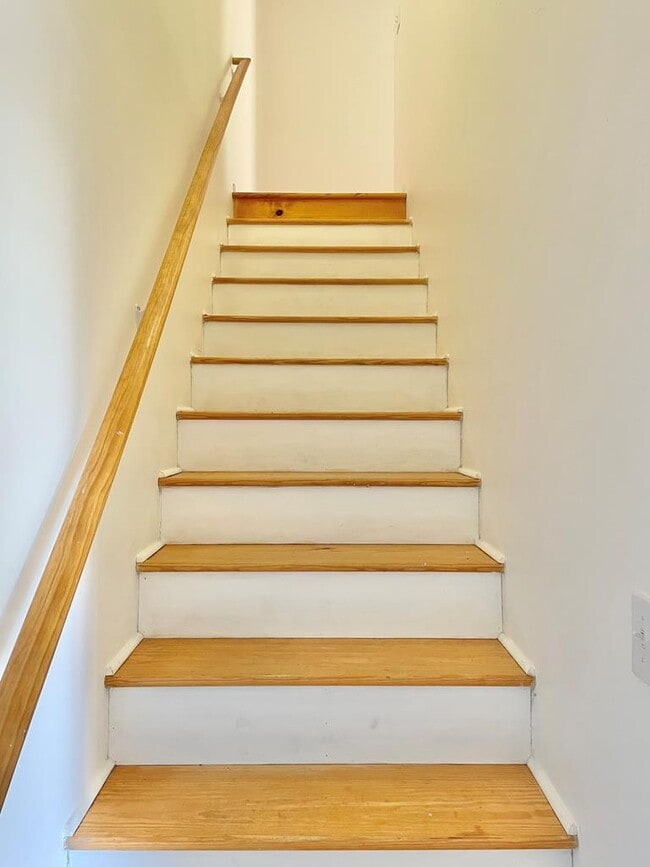 Building Photo - 5164 Main St