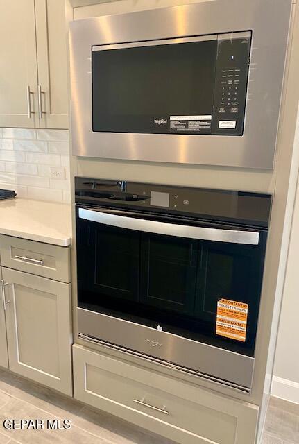 Building Photo - 13972 Summer Vly Ave