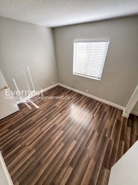 Building Photo - 6245 Bellota Dr