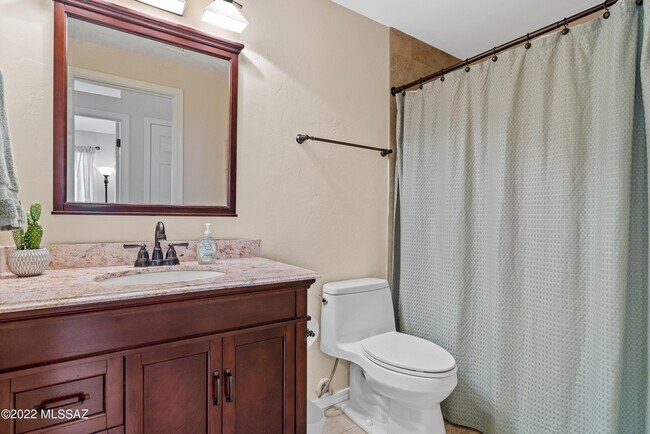 Building Photo - 4906 N Sabino Gulch Ct