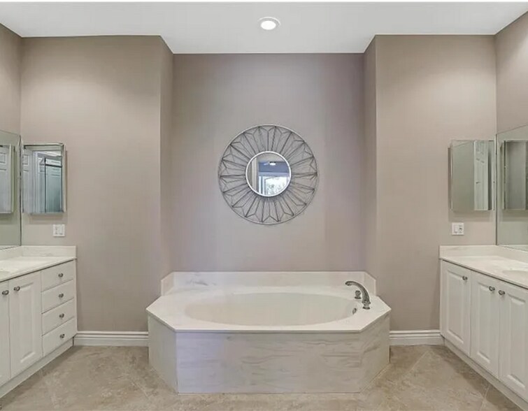 Building Photo - 3695 Montreux Ln