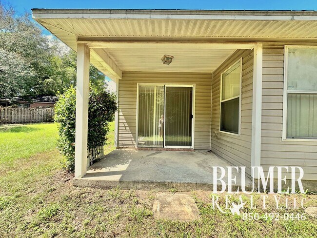 Building Photo - 3bd/2ba Home For Rent