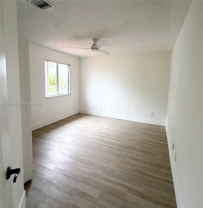 Building Photo - 6744 SW 195th Ave