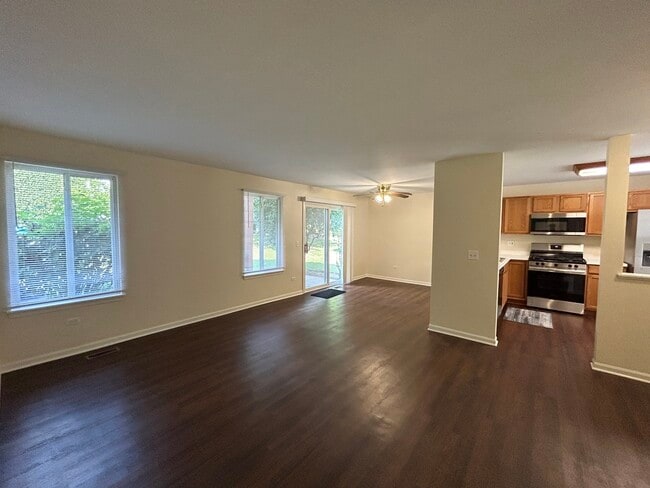 Building Photo - 2300 Woodside Dr