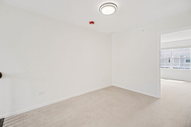 Building Photo - 4426 Monroe Ct