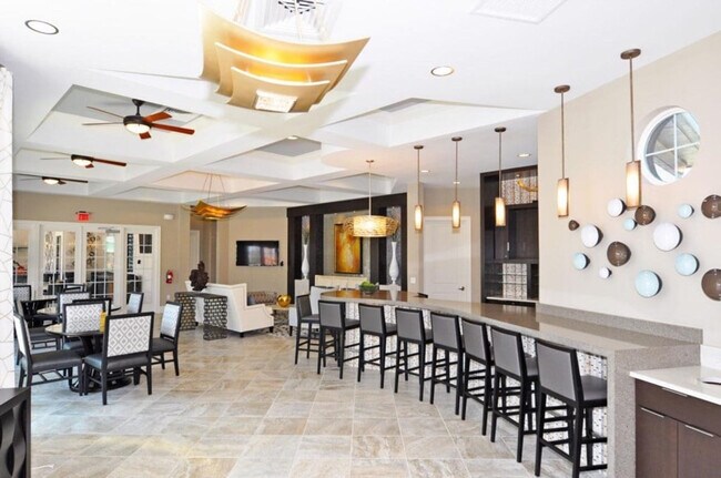 Building Photo - 4425 Acorn Ct