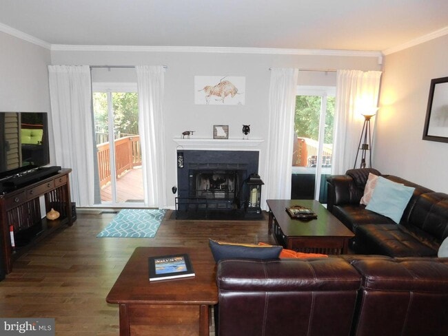 Building Photo - 8487 Springfield Oaks Dr
