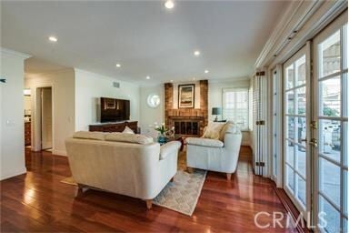 Building Photo - 11 Davis