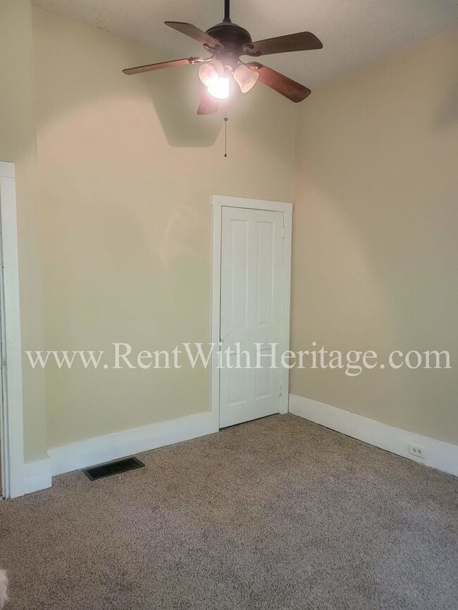 Building Photo - ENJOY THE PRESTIGE OF THIS CHARMING HOME I...