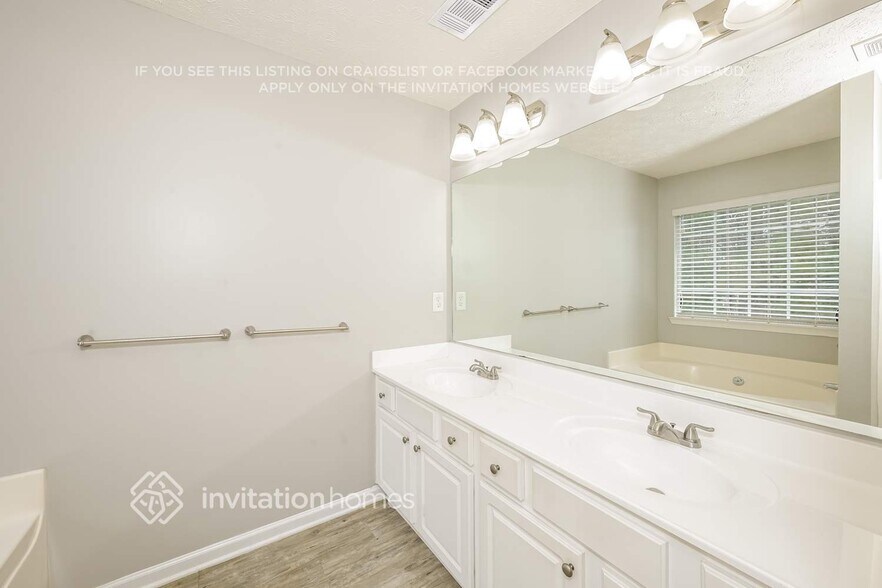 Building Photo - 3843 Rose Bay Ln