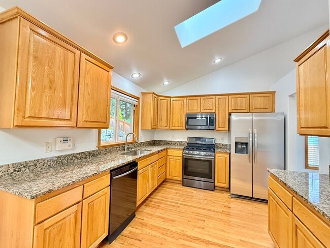 Building Photo - Rare First-Time Rental | Spacious 5BR + Office Cul-de-Sac Home Backing to Nature