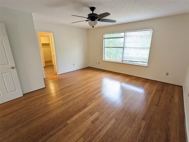 Building Photo - 8608 Dandelion Trail
